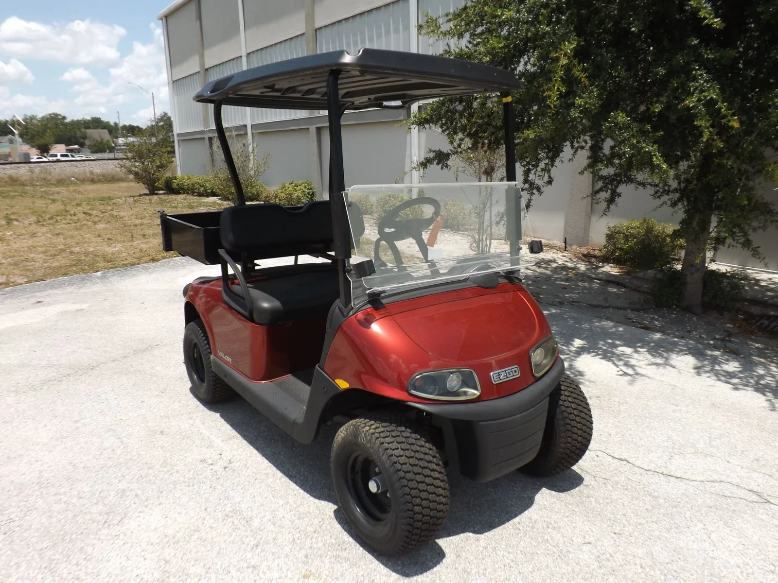 2023 E-Z-GO Valor Gas — photo 1